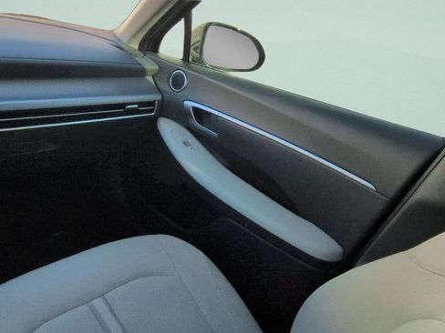 Used 2024 Hyundai Sonata SEL w/ Convenience Package FWD image 12