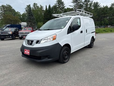 Used 2017 Nissan NV200 S w/ Cruise Control Package image 2