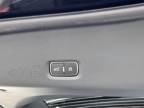 New 2025 Ford Expedition Active image 42