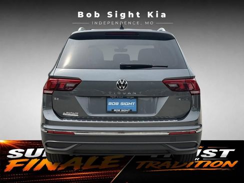 Used 2022 Volkswagen Tiguan SE AWD/4WD image 10