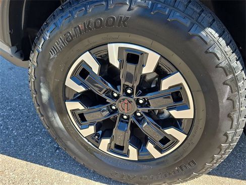 Certified 2023 Nissan Frontier PRO-4X w/ Pro Convenience Package image 10