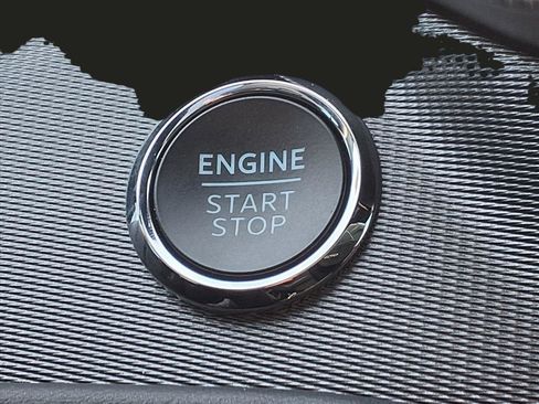 Used 2025 Ford Explorer ST image 14