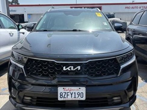 Certified 2022 Kia Sorento SX Prestige AWD/4WD image 10