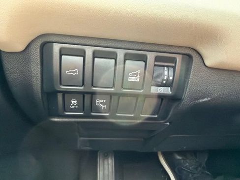 Used 2019 Subaru Ascent Touring w/ Popular Package #2 AWD/4WD image 21