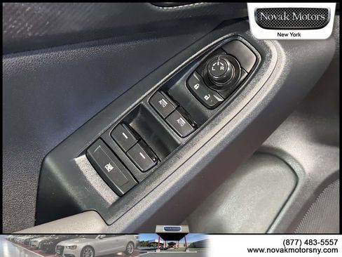 Used 2024 Subaru Crosstrek 2.0i Premium AWD/4WD image 16