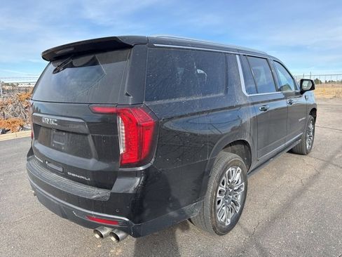 Used 2023 GMC Yukon XL Denali Ultimate image 7