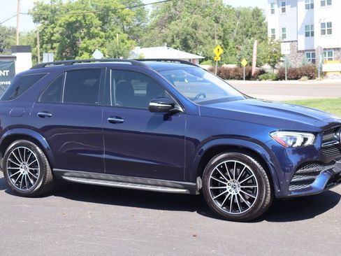 Used 2020 Mercedes-Benz GLE 450 4MATIC image 2