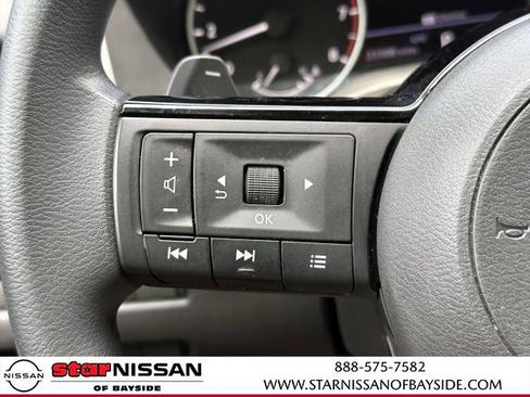 Certified 2022 Nissan Rogue SV image 20