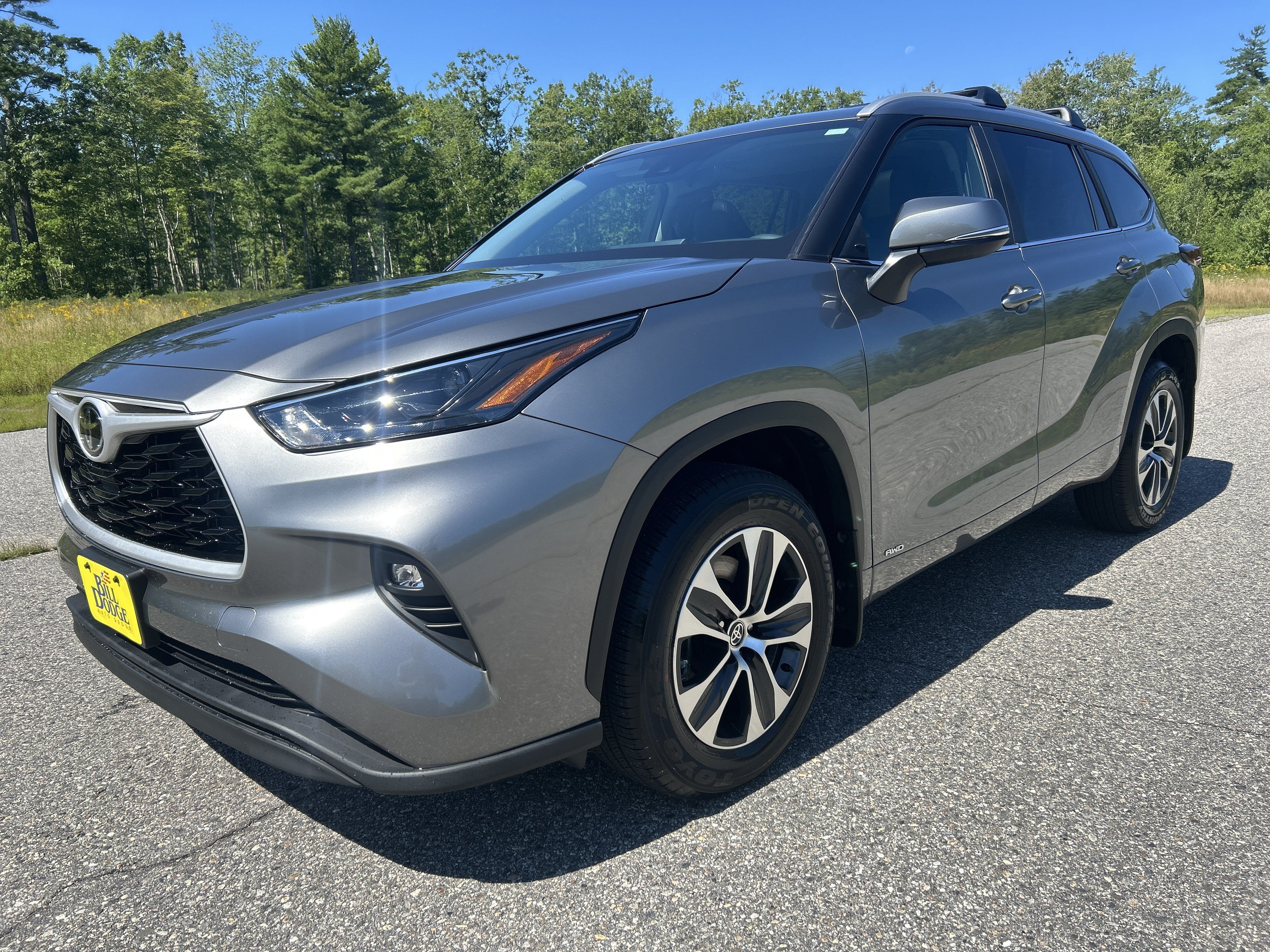 Used 2026 Toyota Highlander XLE AWD/4WD image 1