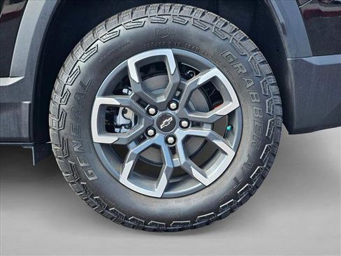 New 2026 Chevrolet Equinox ACTIV FWD image 11