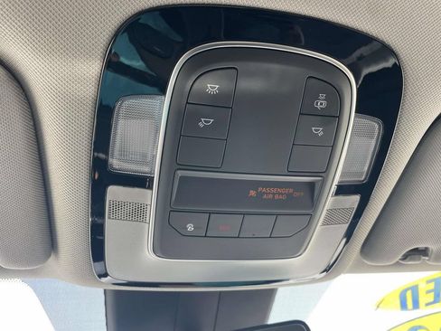 Used 2022 Hyundai Santa Fe SEL w/ Convenience Package FWD image 25