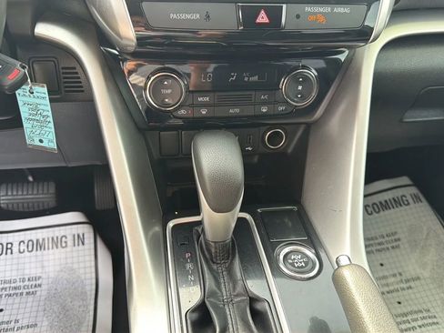 Used 2019 Mitsubishi Eclipse Cross AWD image 15