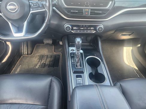 Used 2023 Nissan Altima 2.0 SR FWD image 25