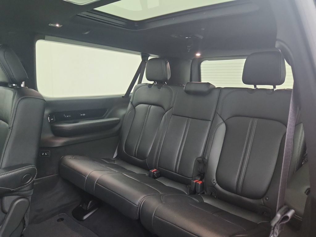 New 2026 Jeep Grand Wagoneer L Summit w/ Premium Group III AWD/4WD image 31