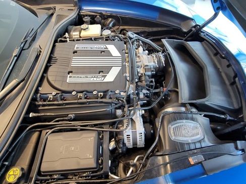 Used 2016 Chevrolet Corvette Z06 w/ 3LZ Preferred Equipment Group image 12