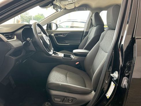 Used 2024 Toyota RAV4 XLE FWD image 11