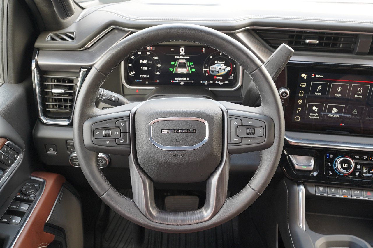 Certified 2026 GMC Sierra 2500 Denali Ultimate w/ LPO, GMC Protection Package AWD/4WD image 10