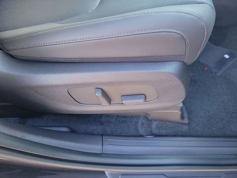 New 2026 Kia Carnival EX image 35