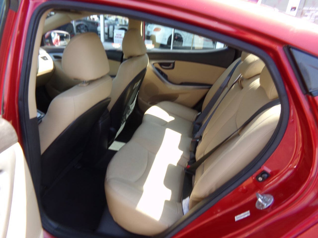 Used 2013 Hyundai Elantra Limited FWD image 13