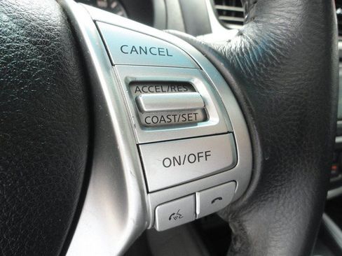 Used 2016 Nissan Altima 2.5 SV w/ Convenience Package FWD image 16