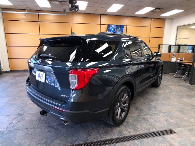 Certified 2024 Ford Explorer XLT w/ Equipment Group 202A AWD/4WD image 7