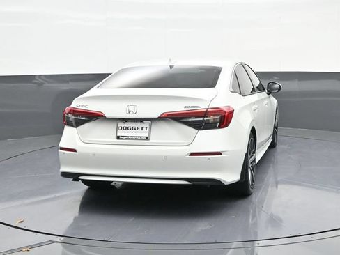 Certified 2024 Honda Civic Touring image 11