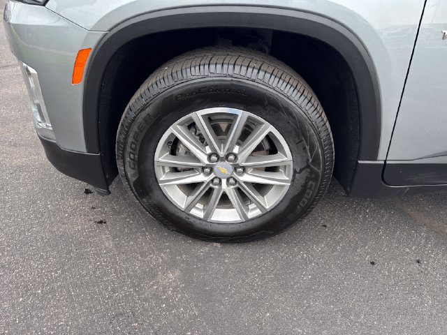 Used 2023 Chevrolet Traverse LT AWD/4WD image 25