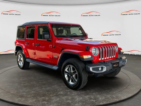 Used 2020 Jeep Wrangler Unlimited Sahara AWD/4WD image 5