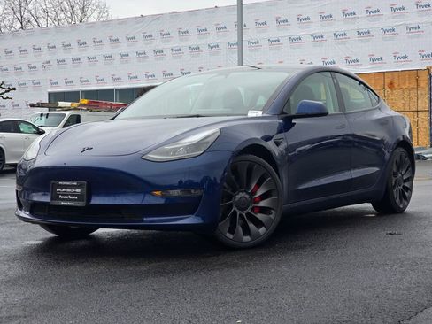 Used 2023 Tesla Model 3 Performance image 1