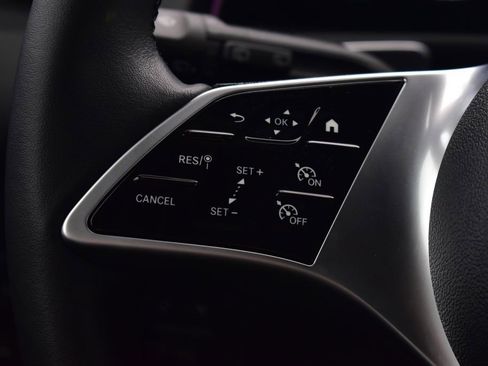 Certified 2025 Mercedes-Benz GLB 250 4MATIC image 16