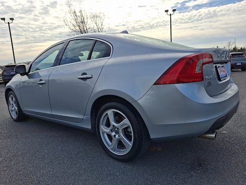 Used 2013 Volvo S60 T5 image 4