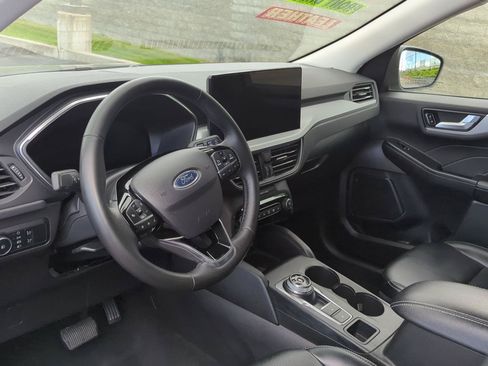 Used 2024 Ford Escape Platinum AWD/4WD image 11