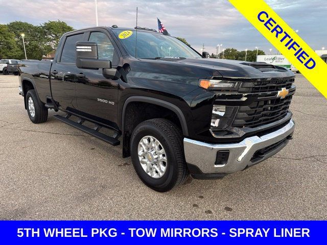 Used 2024 Chevrolet Silverado 3500 W/T AWD/4WD image 13