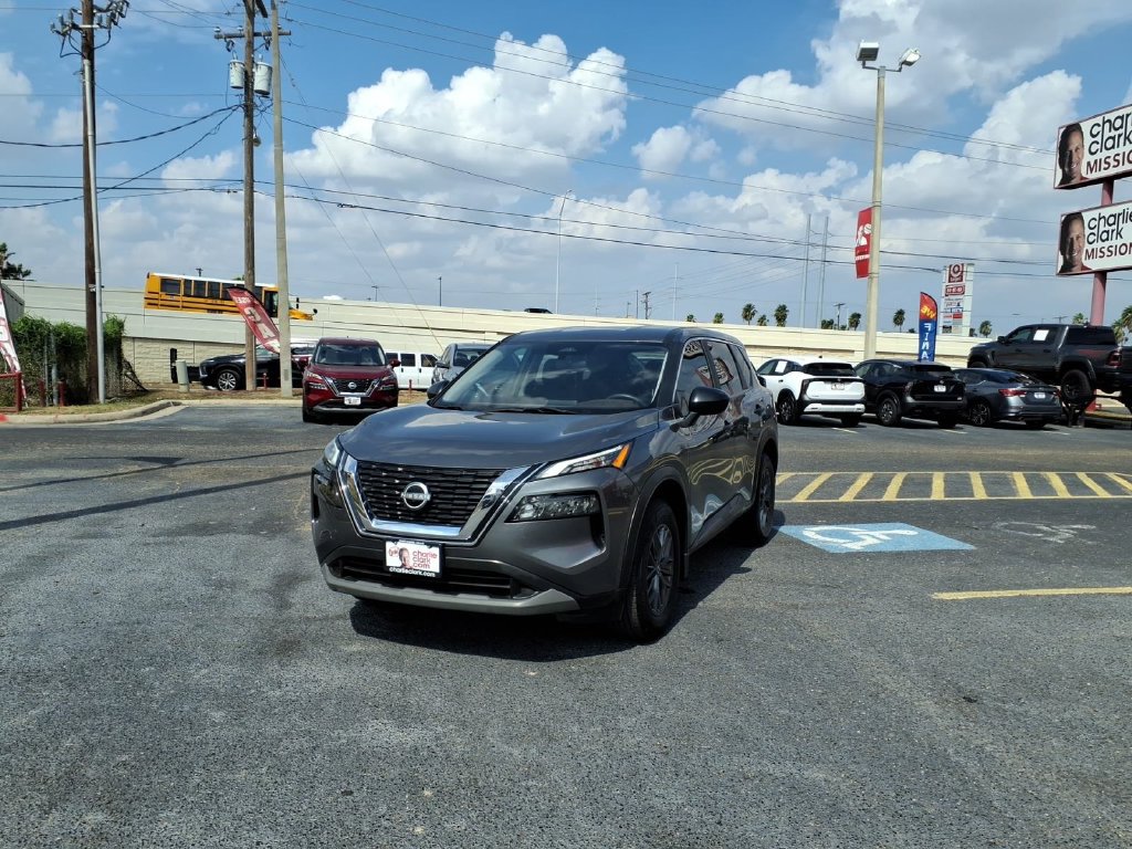 Used 2023 Nissan Rogue S FWD image 1