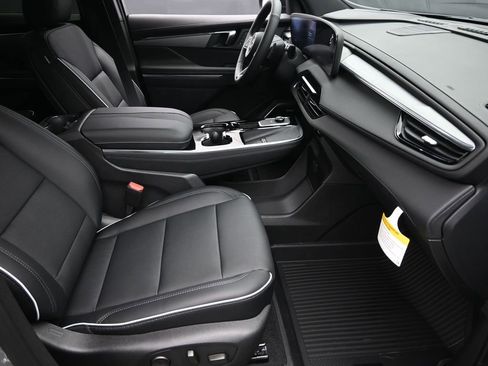 New 2026 Buick Enclave Preferred w/ Power Package image 9