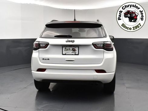 Used 2022 Jeep Compass High Altitude AWD/4WD image 5
