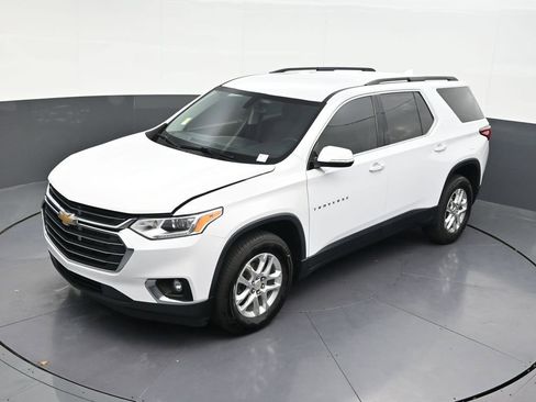 Used 2020 Chevrolet Traverse LT FWD image 14