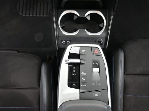 Used 2025 BMW X2 M35i w/ Premium Package image 16