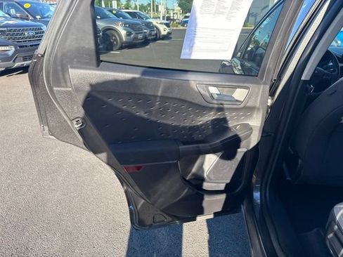 Certified 2020 Ford Escape SE AWD/4WD image 17