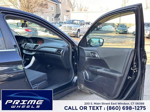 Used 2015 Honda Accord LX image 16