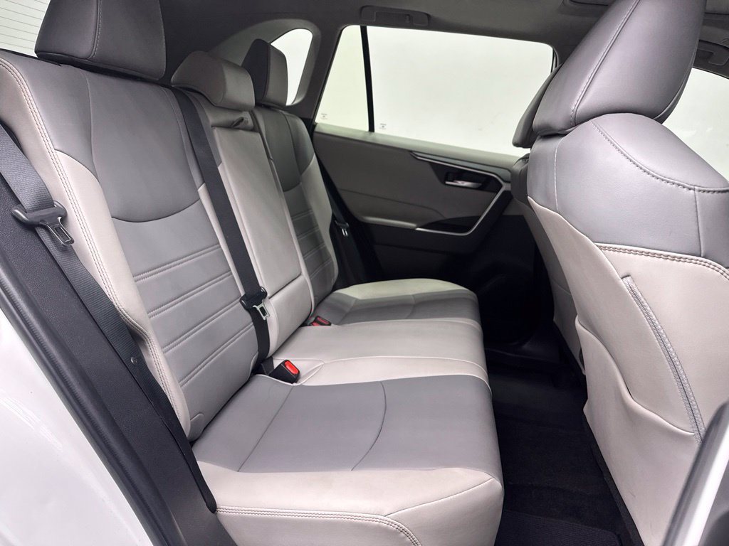 Used 2023 Toyota RAV4 XLE Premium FWD image 15