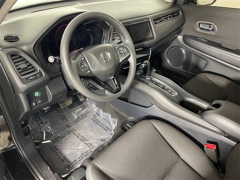 Certified 2017 Honda HR-V EX image 3