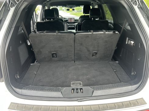 Used 2020 Ford Explorer Limited AWD/4WD image 18