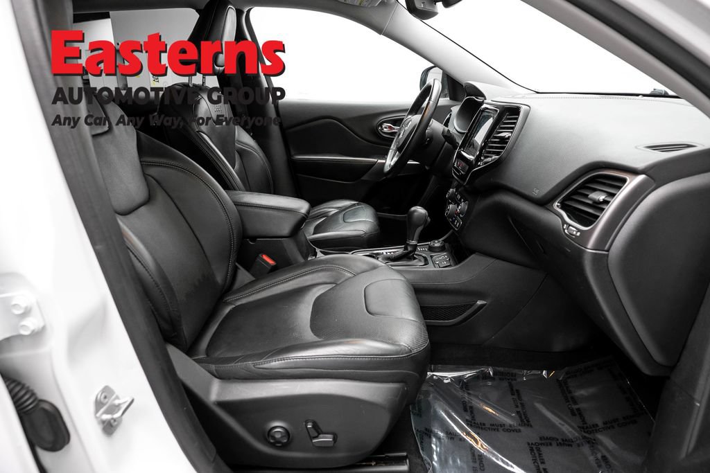 Used 2019 Jeep Cherokee Limited AWD/4WD image 27