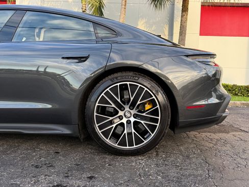 Used 2020 Porsche Taycan Turbo S image 30