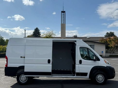 Used 2020 RAM ProMaster 2500 w/ Interior Convenience Group FWD image 23
