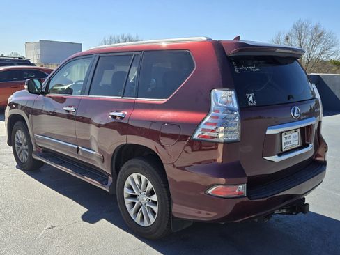 Used 2015 Lexus GX 460 w/ Premium Package image 4
