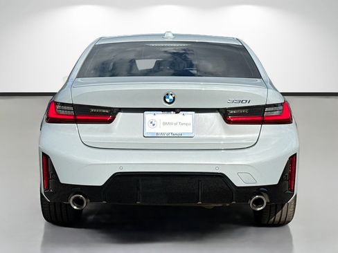 Used 2024 BMW 330i Sedan w/ M Sport Package RWD image 4
