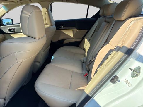 Used 2014 Acura ILX Hybrid w/ Technology Package FWD image 15