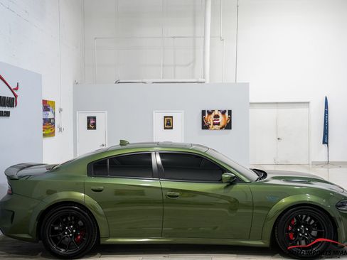 Used 2021 Dodge Charger SRT Hellcat image 25